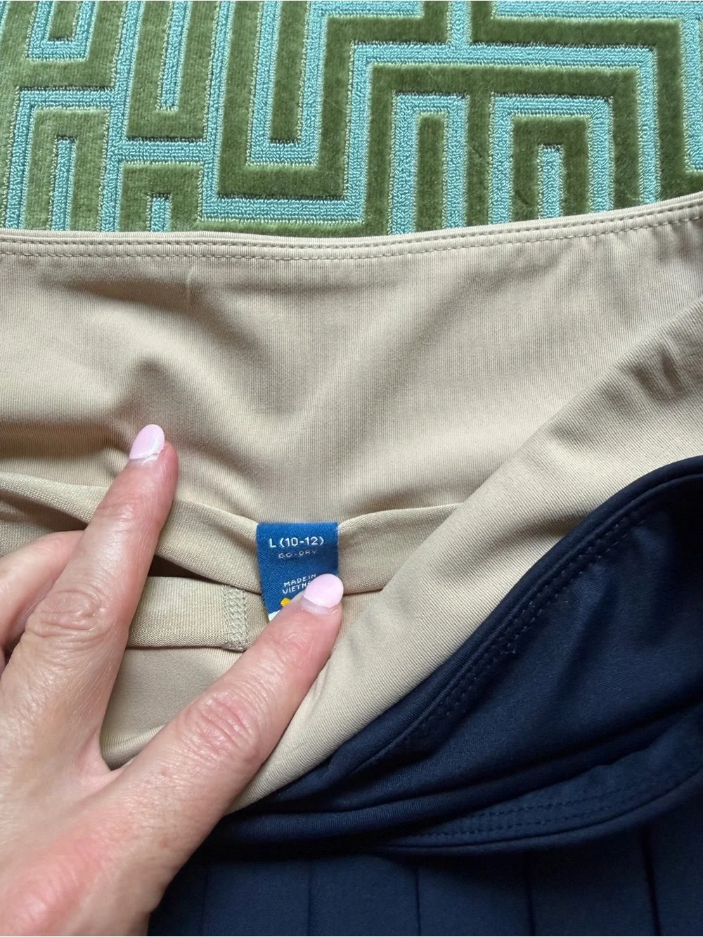 Old Navy Pleated Girl’s Skort L 10/12 Navy & Khaki Go-Dry